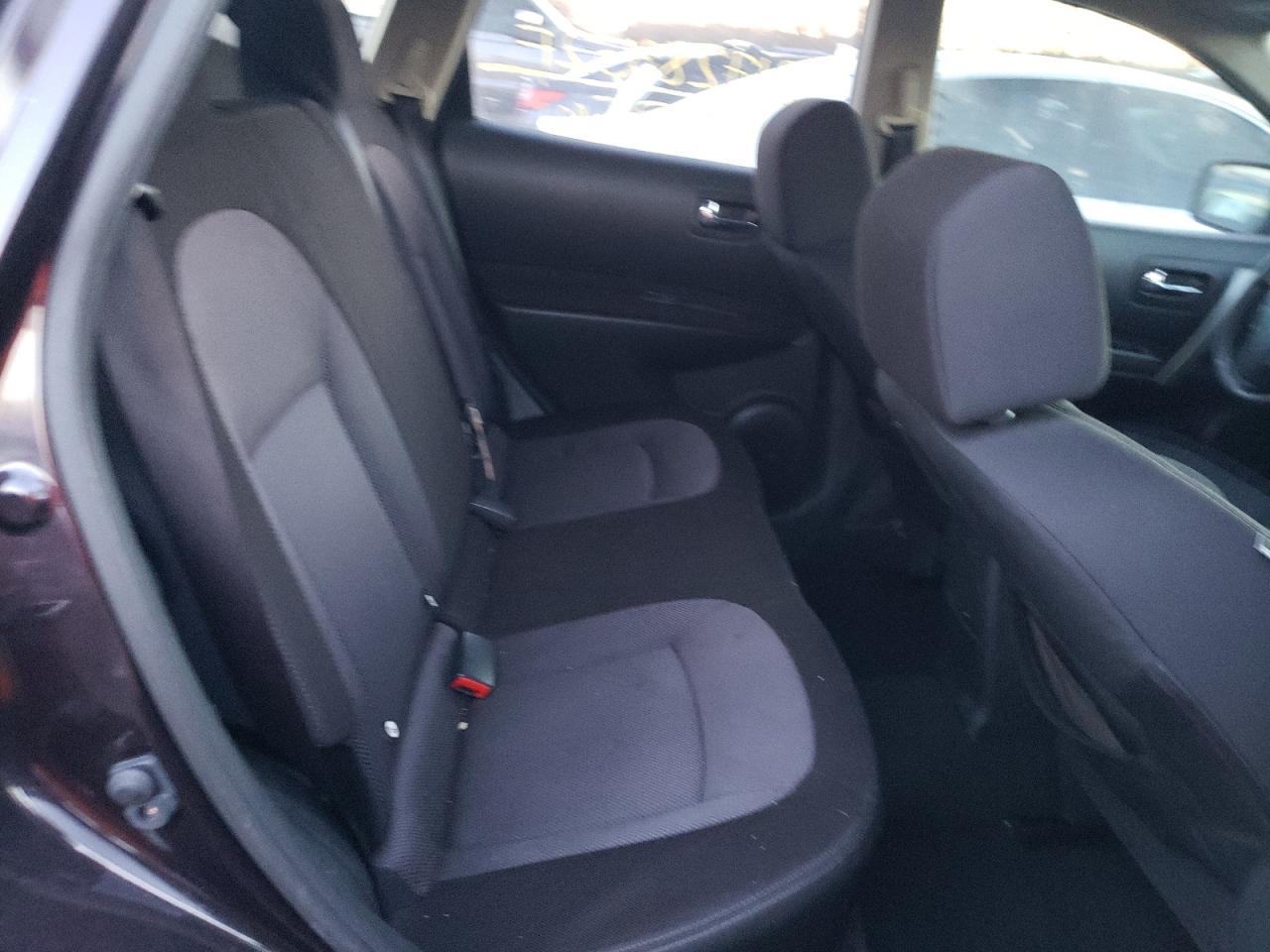 Photo 6 from auction – 2012 NISSAN ROGUE S with VIN JN8AS5MV2CW397864