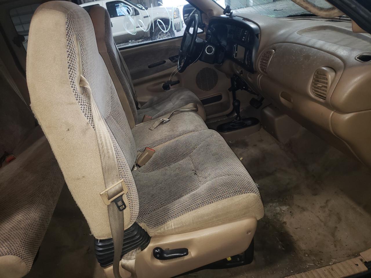 Photo 9 from auction – 1998 DODGE RAM 1500 with VIN 3B7HF13Z0WG227498
