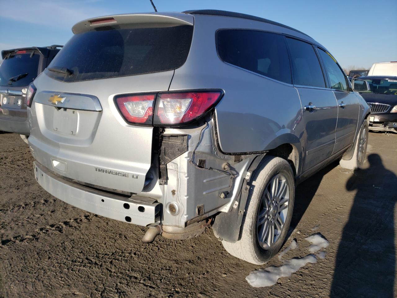 Photo 4 from auction – 2015 CHEVROLET TRAVERSE L with VIN 1GNKRGKD0FJ301630