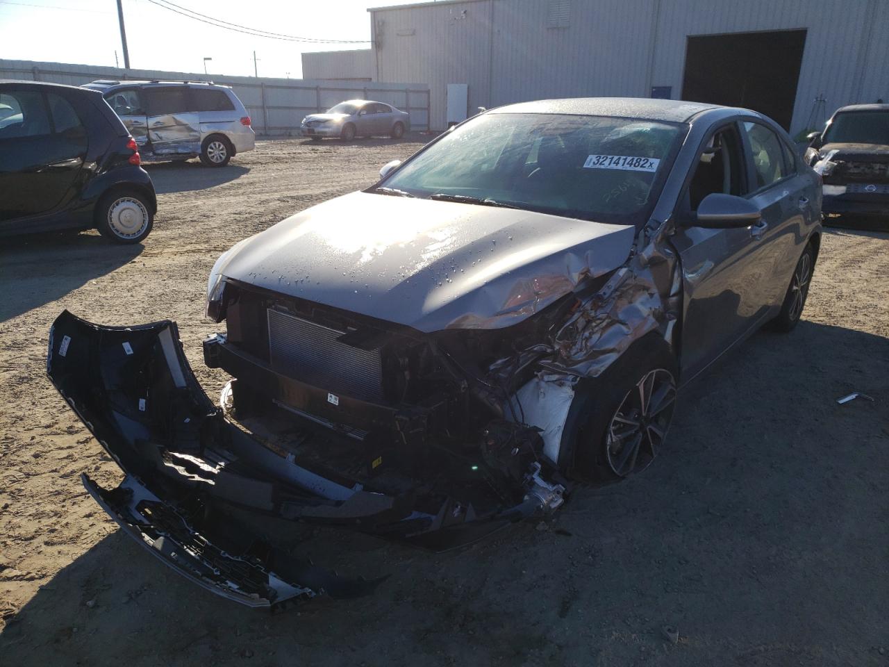 Photo 2 from auction – 2022 KIA FORTE FE with VIN 3KPF24AD1NE430597