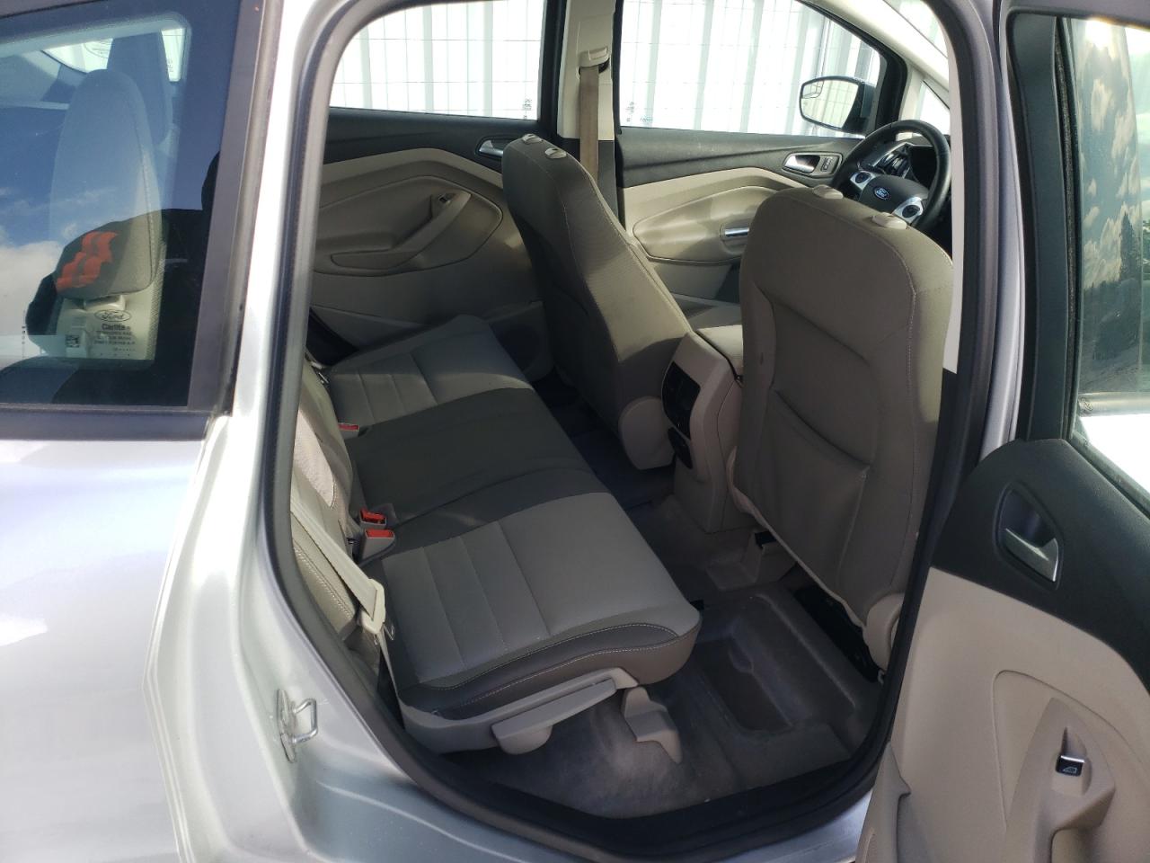 Photo 6 from auction – 2013 FORD C-MAX SE with VIN 1FADP5AU5DL554222