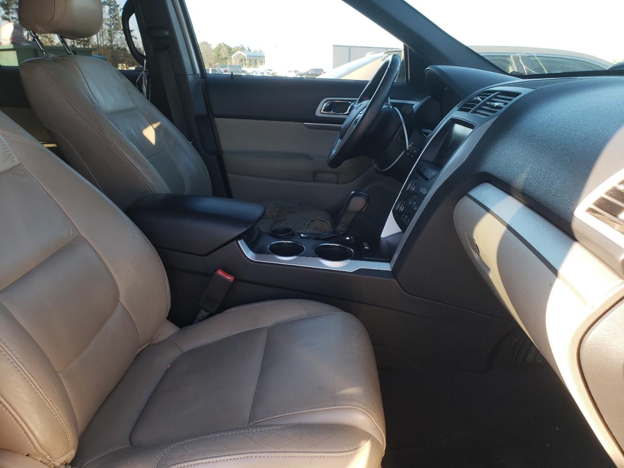 Photo 5 from auction – 2013 FORD EXPLORER X with VIN 1FM5K7D83DGA65250