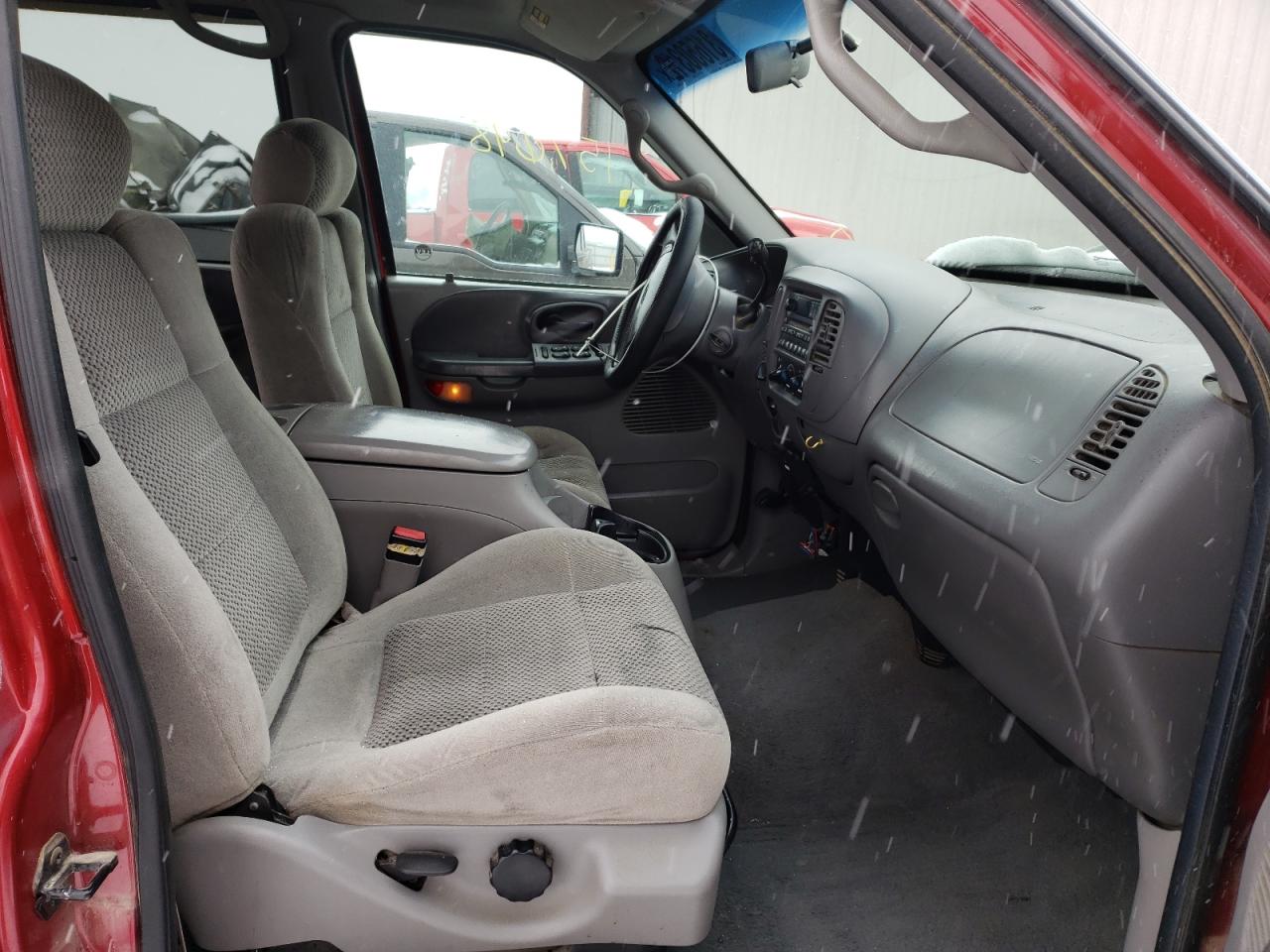 Photo 5 from auction – 2001 FORD F150 SUPER with VIN 1FTRW08LX1KF89116