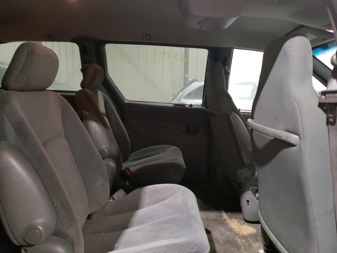 Photo 6 from auction – 2005 DODGE GRAND CARA with VIN 1D4GP24R95B146300