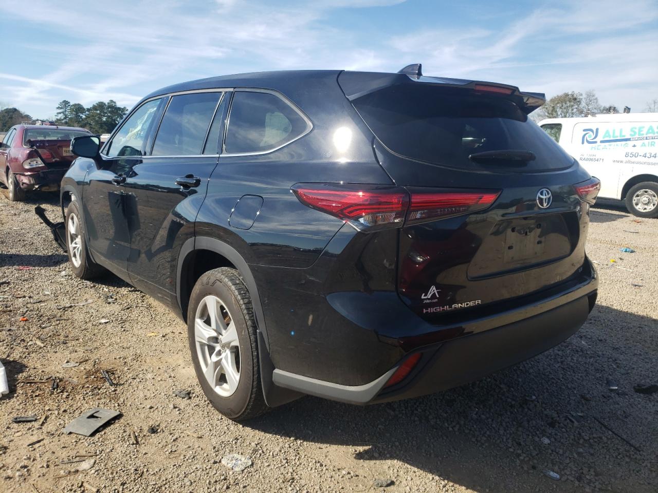 Photo 3 from auction – 2021 TOYOTA HIGHLANDER with VIN 5TDZZRAH9MS521842