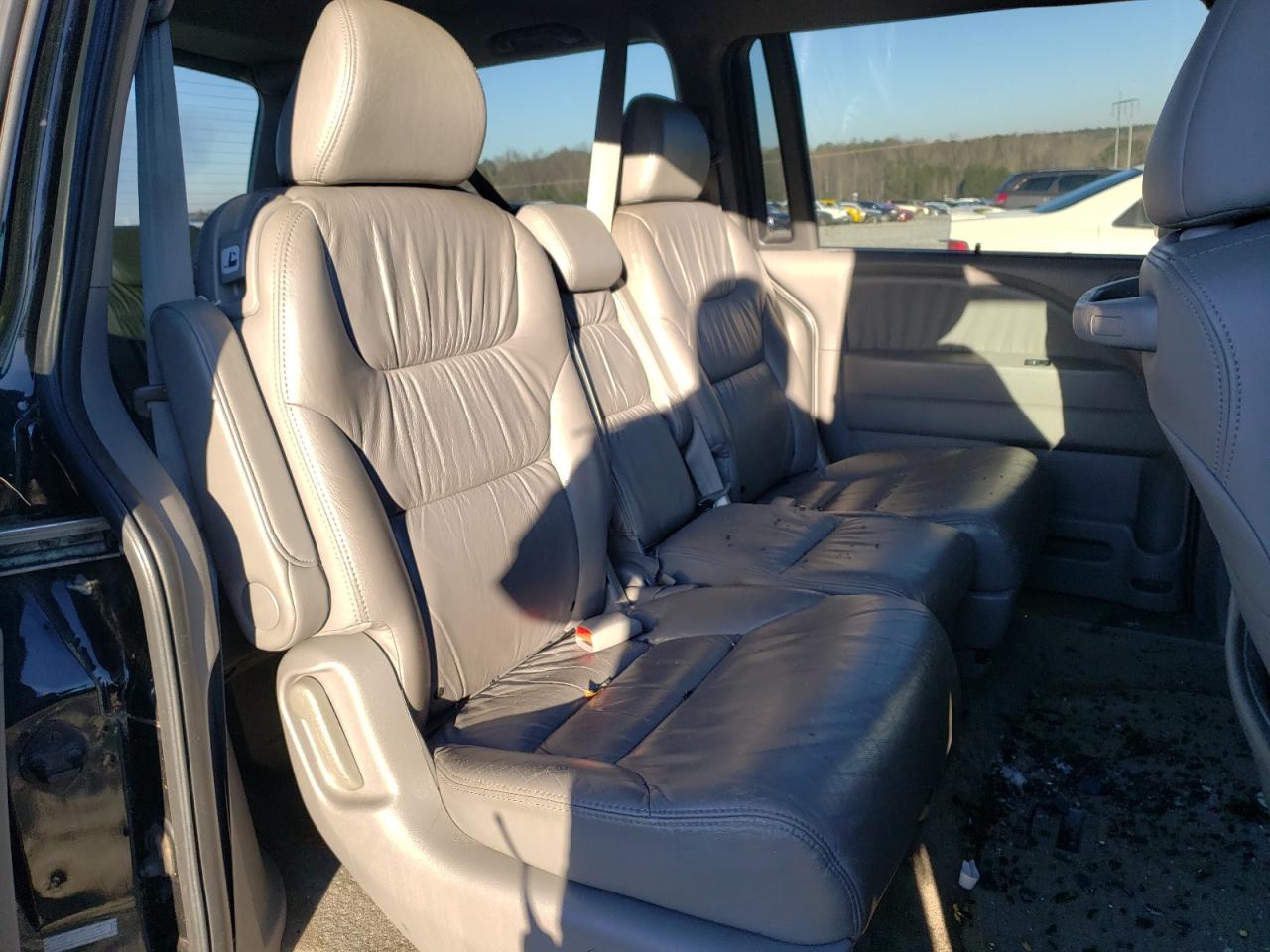Photo 6 from auction – 2010 HONDA ODYSSEY TO with VIN 5FNRL3H93AB040367