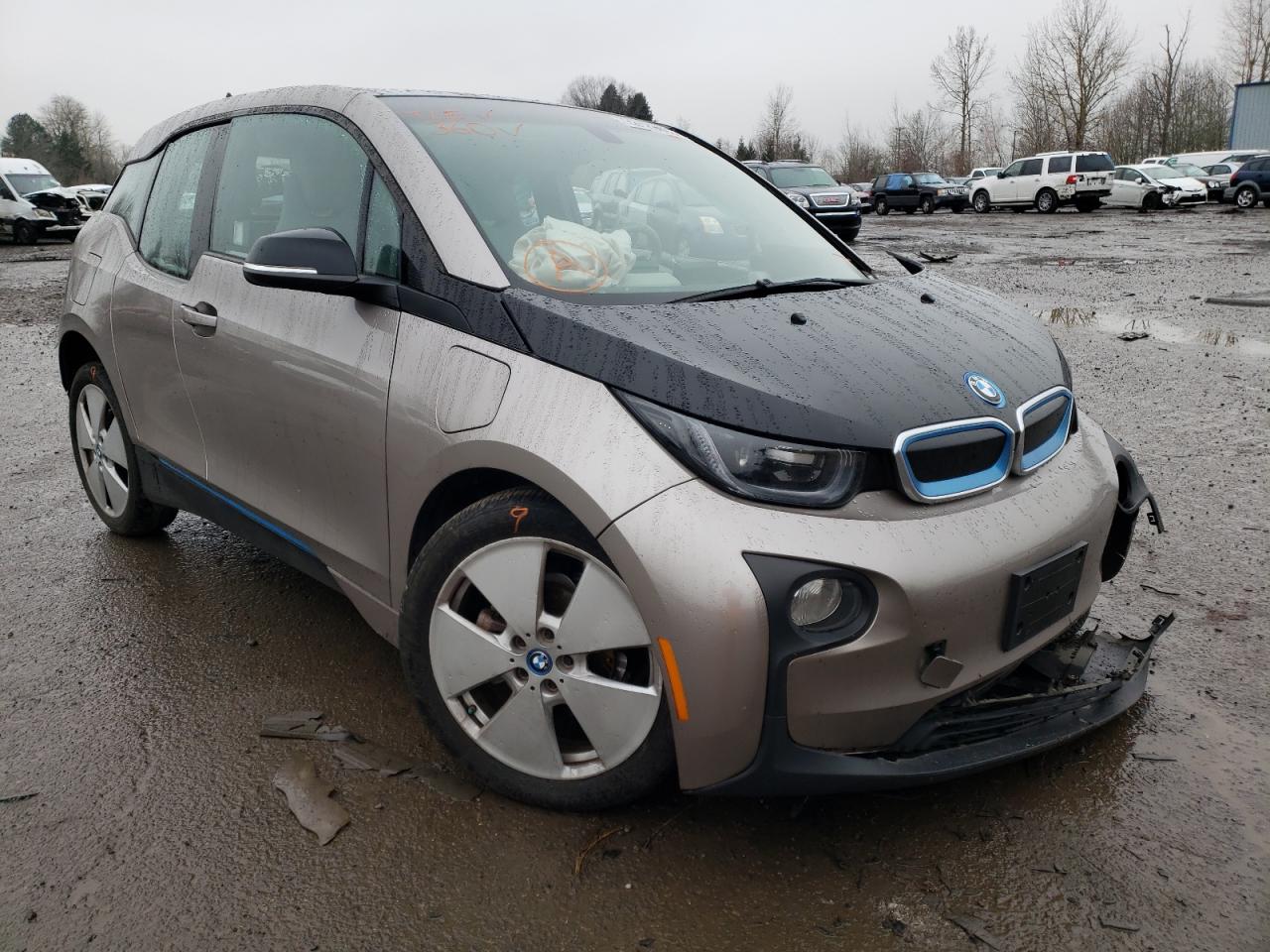 BMW I3 REX 2015 with VIN WBY1Z4C51FV500946 - Photo from auction