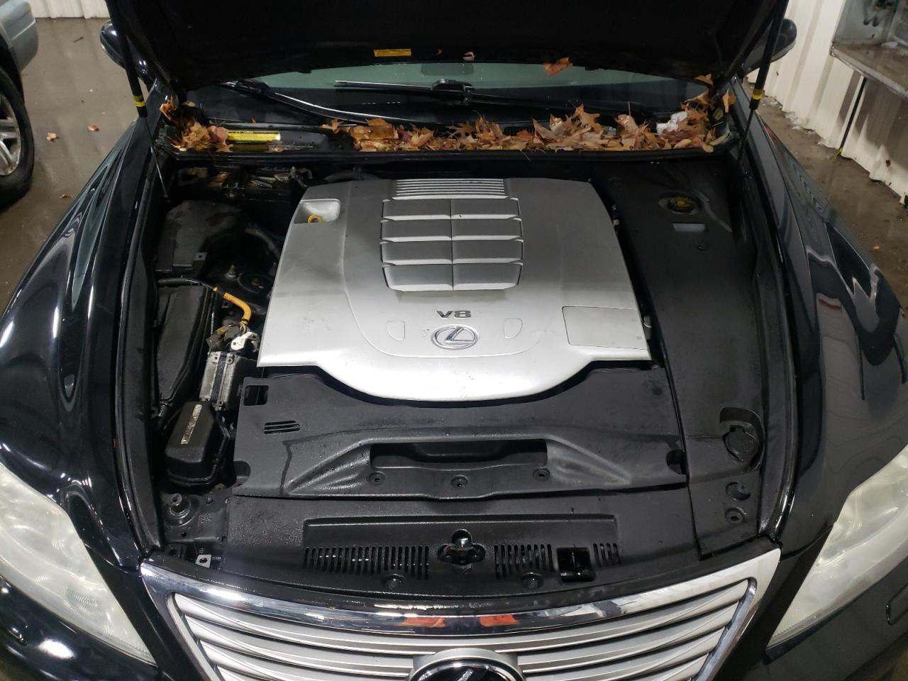 Photo 7 from auction – 2011 LEXUS LS 460 with VIN JTHCL5EF0B5011549
