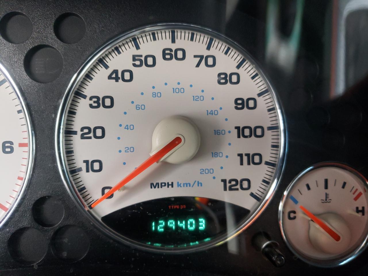 Photo 8 from auction – 2002 JEEP LIBERTY with VIN 1J4GL58K42W328976