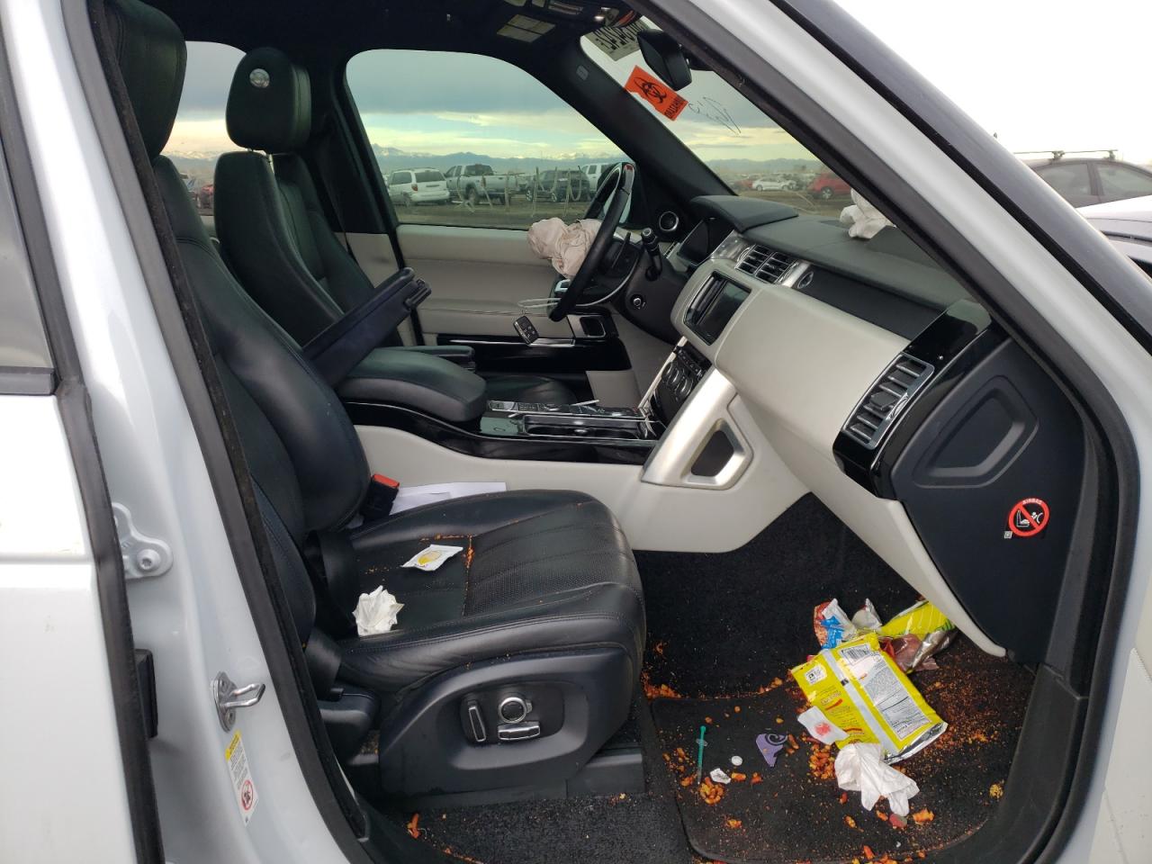 Photo 5 from auction – 2016 LAND ROVER RANGE ROVE with VIN SALGS2KFXGA250994