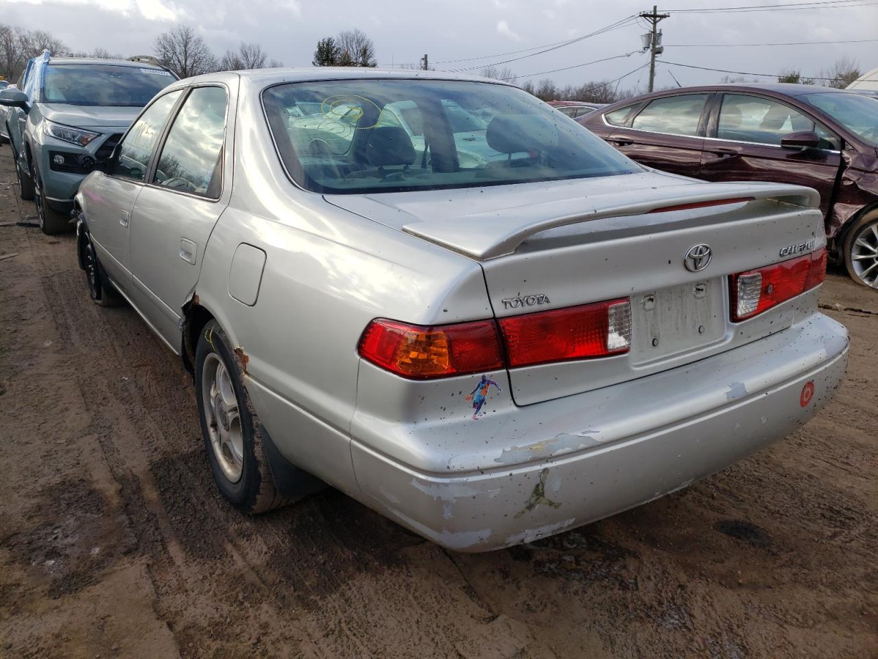 Photo 3 from auction – 2000 TOYOTA CAMRY CE with VIN 4T1BG22K4YU660833