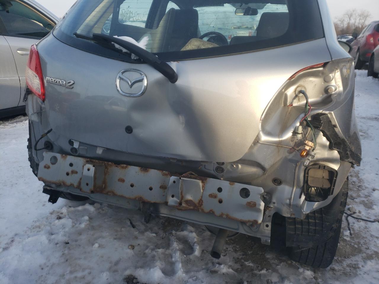 Photo 9 from auction – 2012 MAZDA MAZDA2 with VIN JM1DE1KYXC0137382