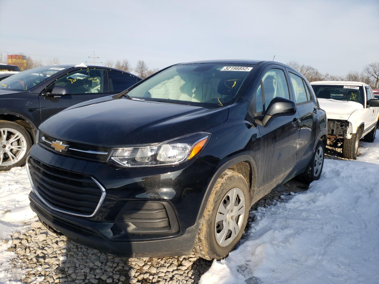 Photo 2 from auction – 2017 CHEVROLET TRAX LS with VIN 3GNCJKSB5HL282307