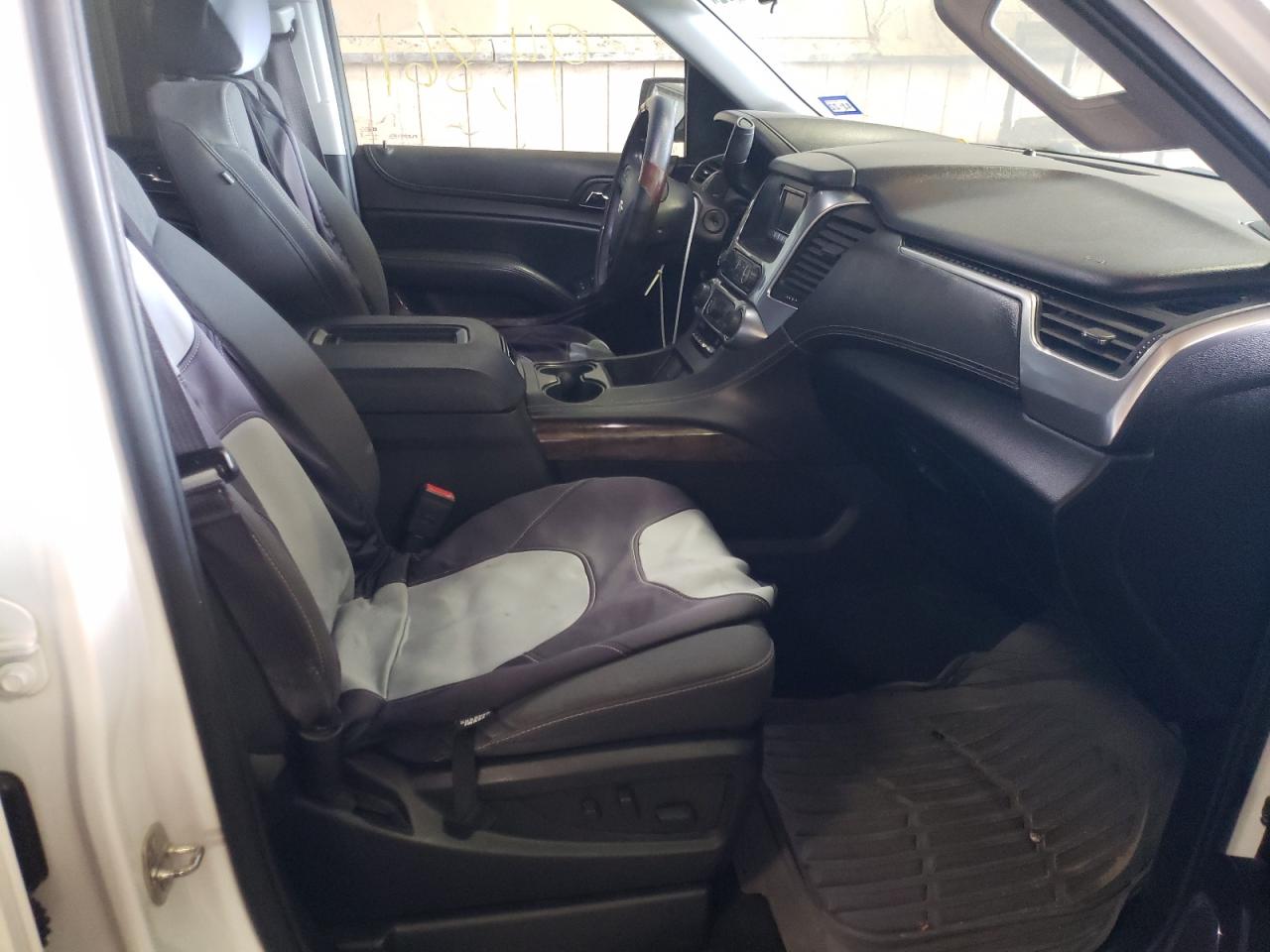 Photo 5 from auction – 2016 CHEVROLET TAHOE POLI with VIN 1GNLCDKC7GR381071
