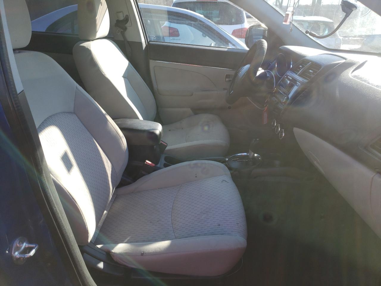 Photo 5 from auction – 2017 MITSUBISHI OUTLANDER with VIN JA4AR3AU0HZ051397