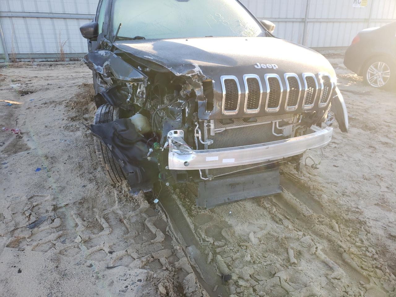 Photo 9 from auction – 2017 JEEP CHEROKEE L with VIN 1C4PJLDS4HW654811