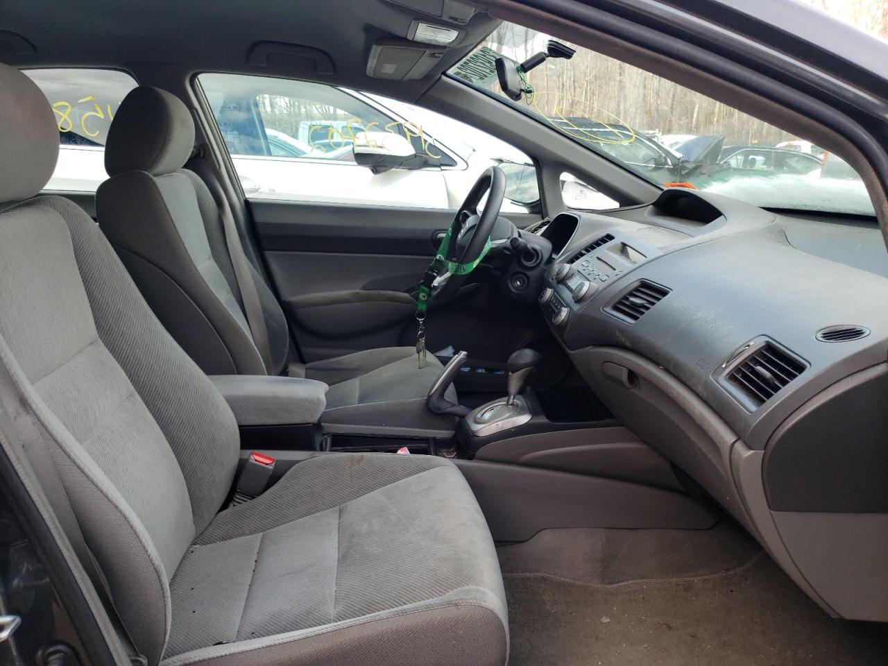 Photo 5 from auction – 2010 HONDA CIVIC LX with VIN 2HGFA1F55AH560949
