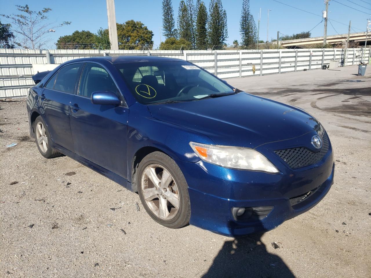 TOYOTA CAMRY BASE 2011 with VIN 4T1BF3EK2BU713508 - Photo from auction
