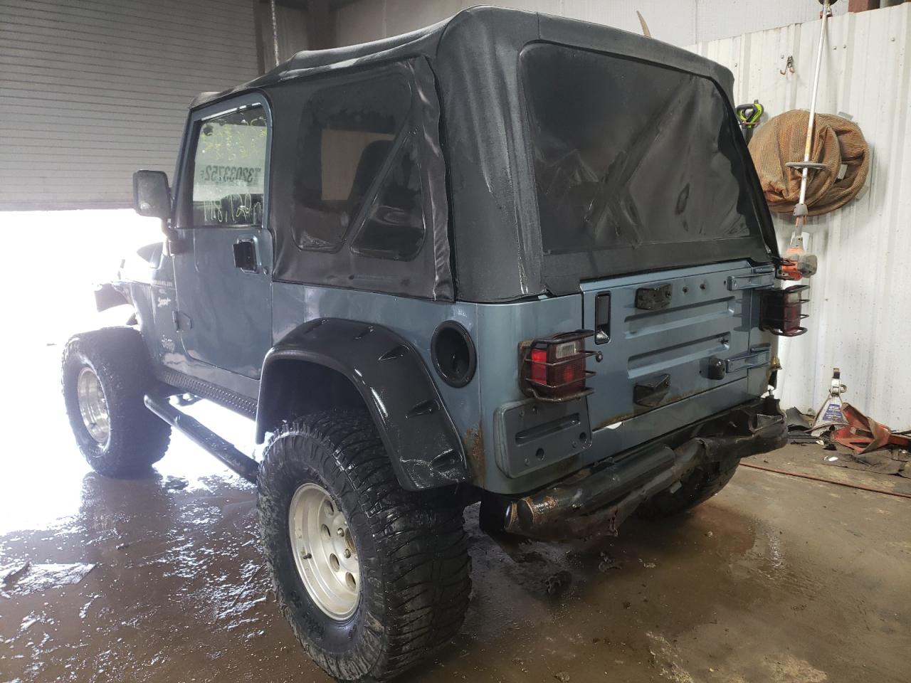 Photo 3 from auction – 1997 JEEP WRANGLER / with VIN 1J4FY19S8VP541190