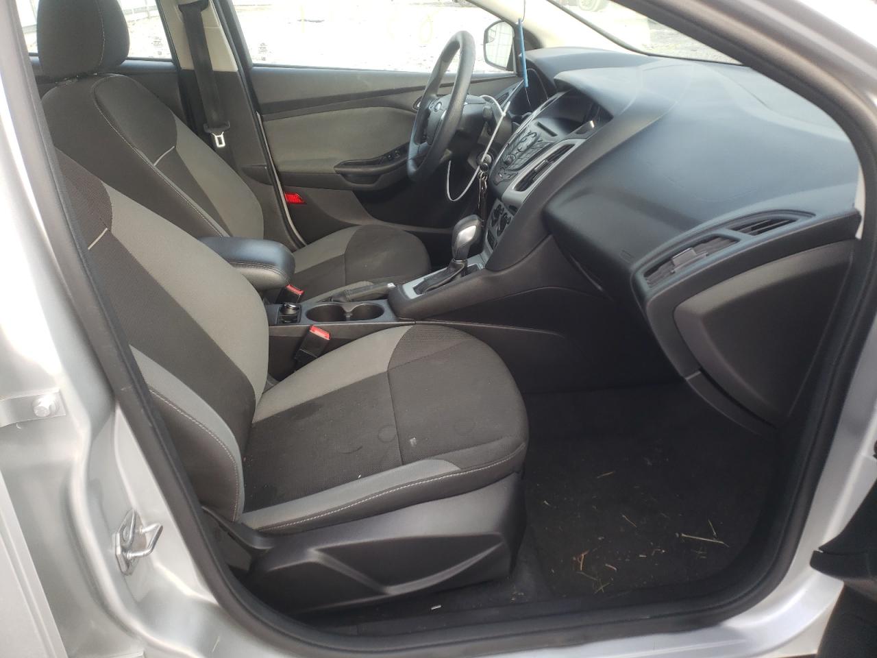 Photo 5 from auction – 2014 FORD FOCUS SE with VIN 1FADP3F27EL411687