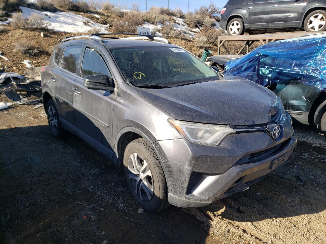TOYOTA RAV4 LE 2016 with VIN JTMBFREV6GJ076908 - Photo from auction