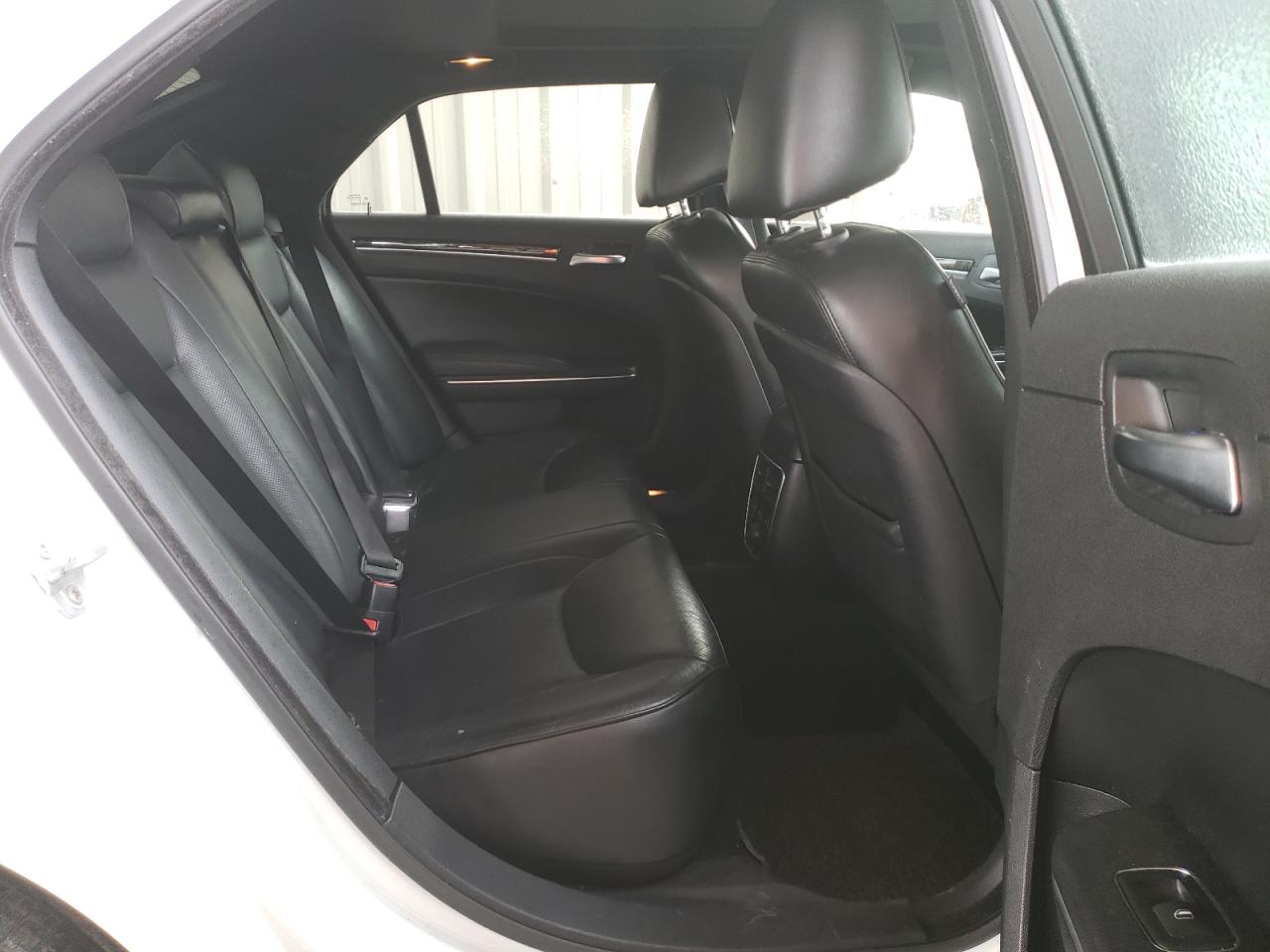 Photo 6 from auction – 2011 CHRYSLER 300C with VIN 2C3CA6CT6BH522332