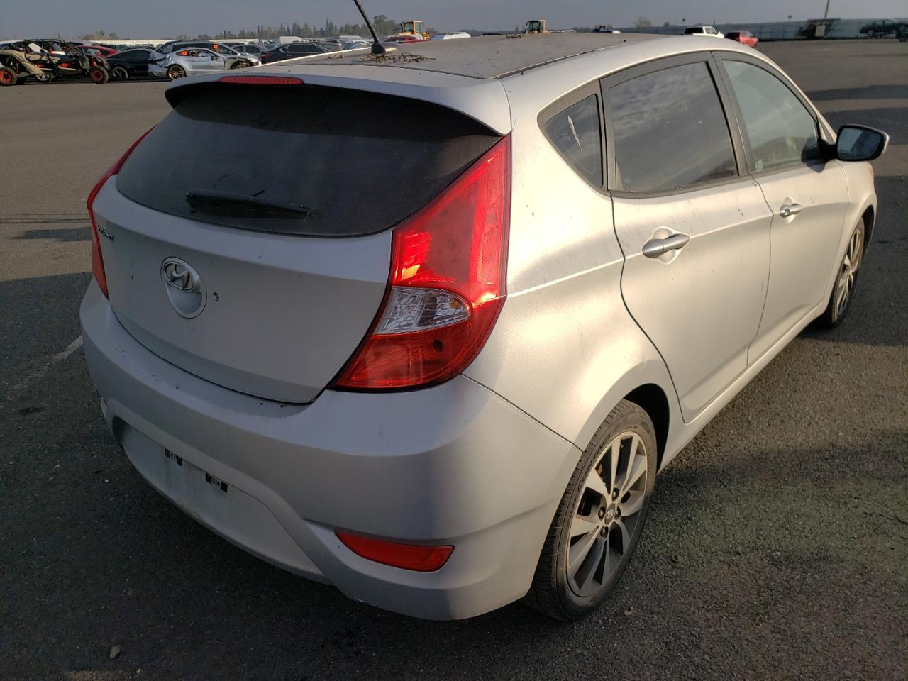 Photo 16 from auction – 2015 HYUNDAI ACCENT GLS with VIN KMHCU5AE3FU205706