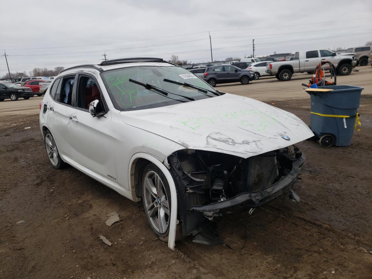 BMW X1 XDRIVE2 2014 with VIN WBAVL1C5XEVY23200 - Photo from auction