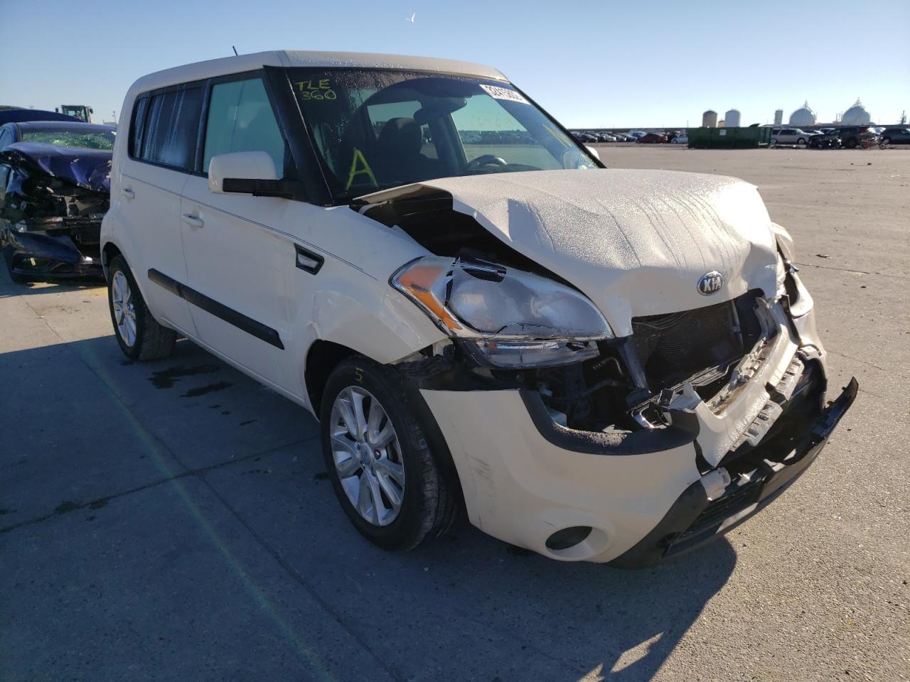 KIA SOUL 2013 with VIN KNDJT2A54D7767834 - Photo from auction
