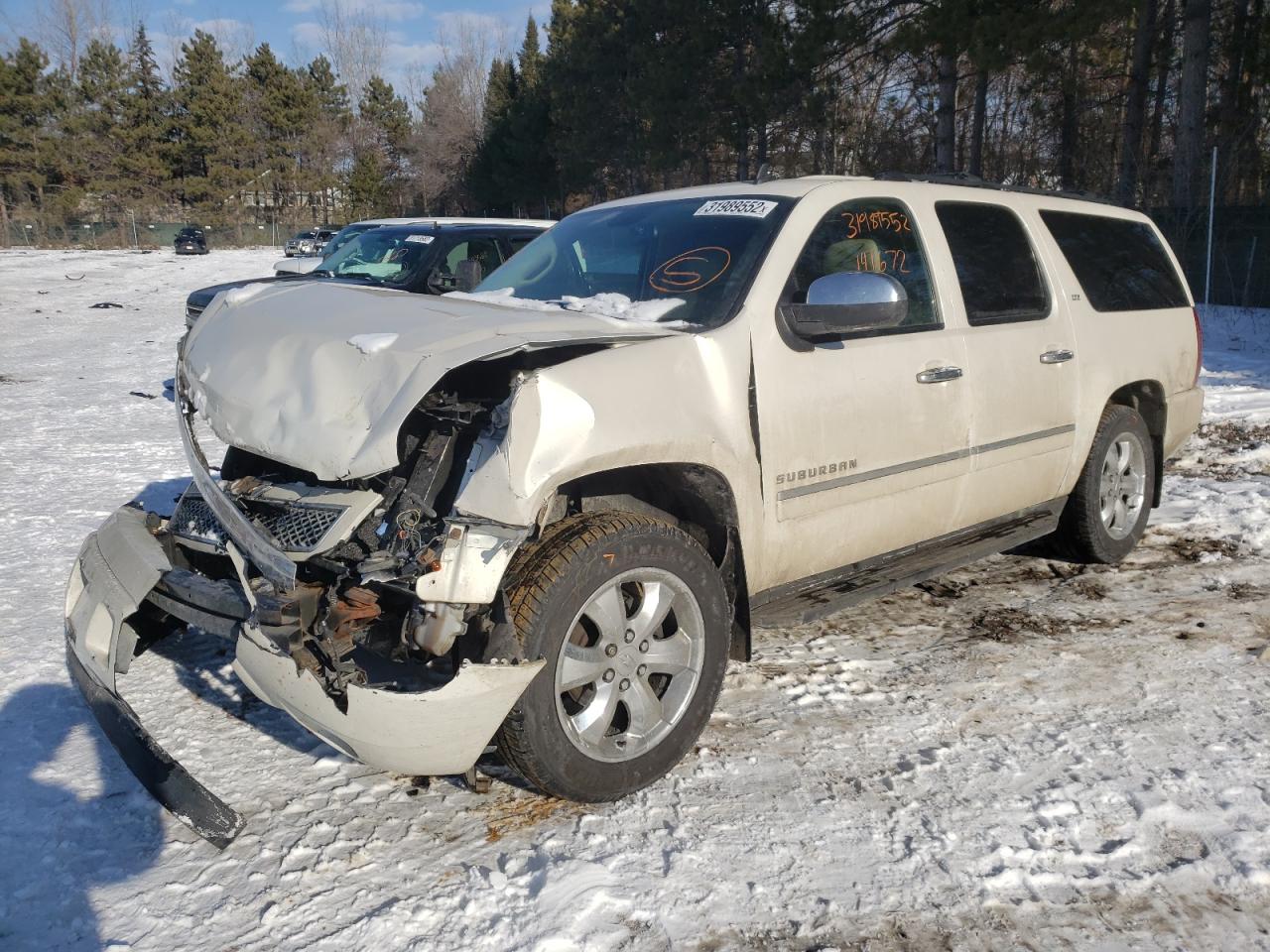 Photo 2 from auction – 2011 CHEVROLET SUBURBAN K with VIN 1GNSKKE39BR240106