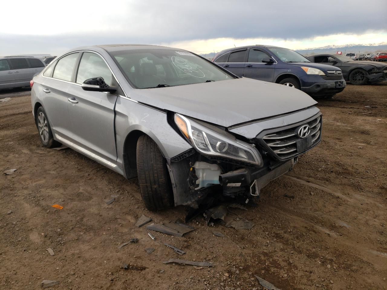 HYUNDAI SONATA SPO 2017 with VIN 5NPE34AF6HH466165 - Photo from auction