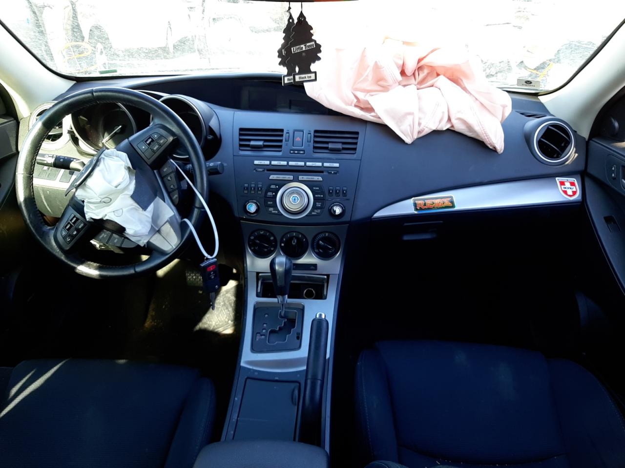 Photo 9 from auction – 2011 MAZDA 3 S with VIN JM1BL1K66B1471588