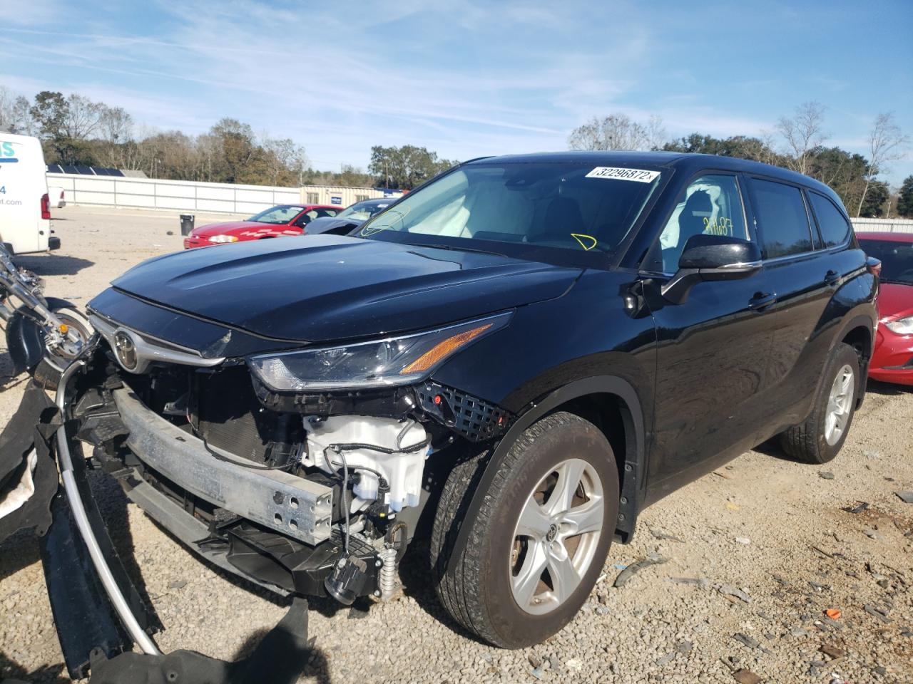 Photo 2 from auction – 2021 TOYOTA HIGHLANDER with VIN 5TDZZRAH9MS521842