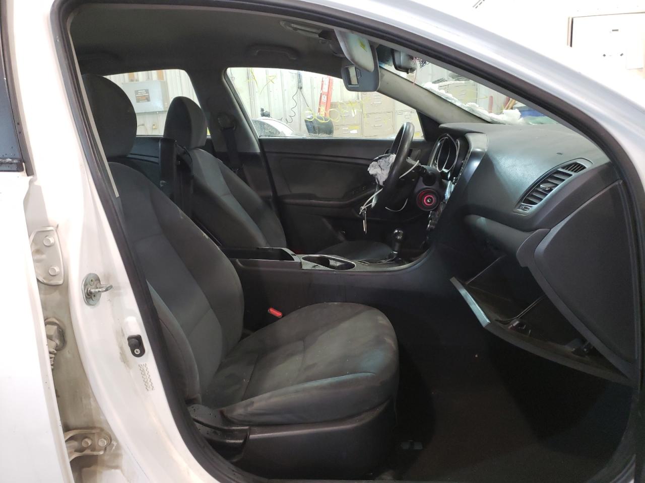 Photo 5 from auction – 2015 KIA OPTIMA LX with VIN KNAGM4A7XF5606159
