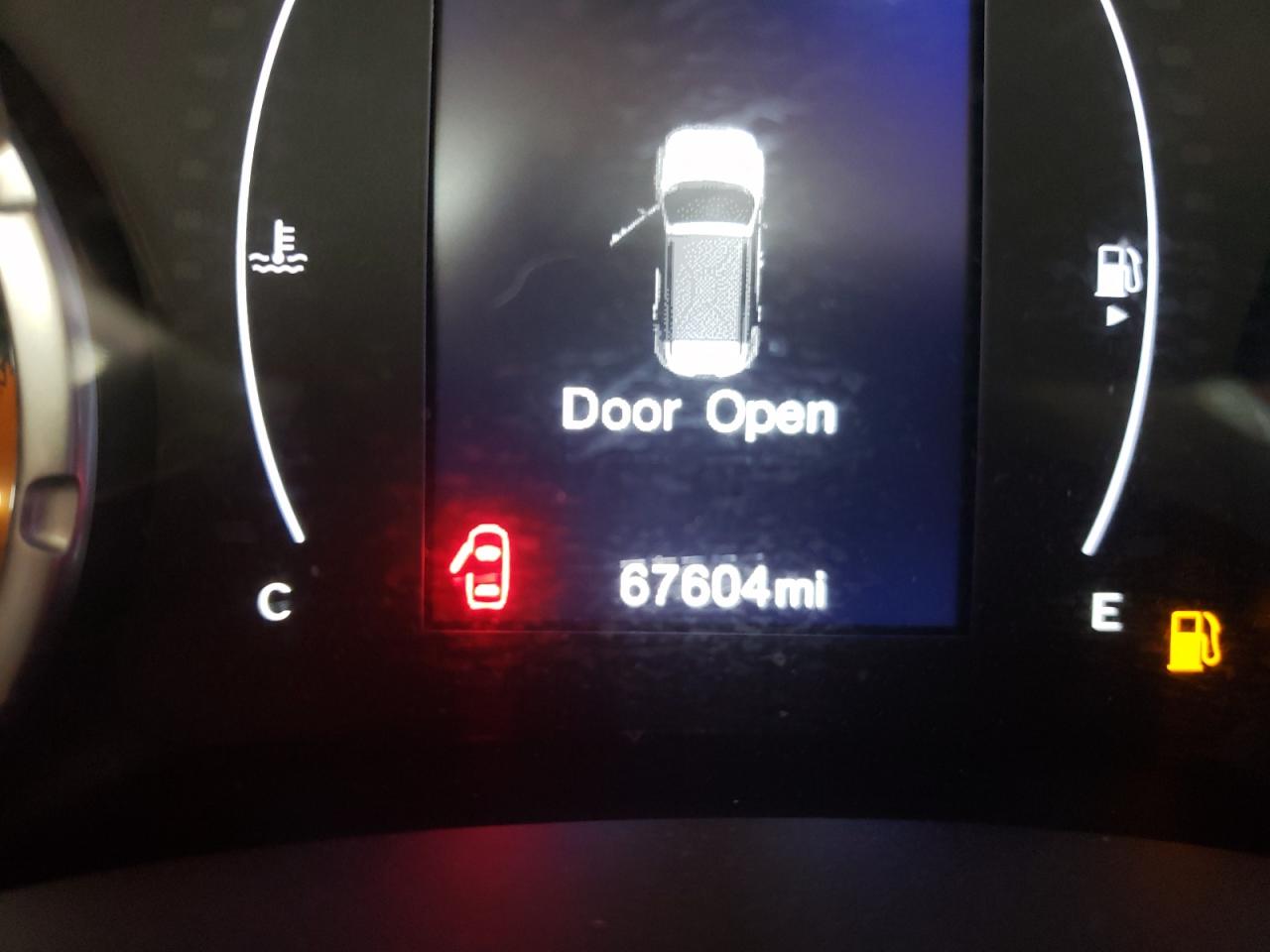 Photo 8 from auction – 2018 JEEP RENEGADE S with VIN ZACCJBAB8JPH87796