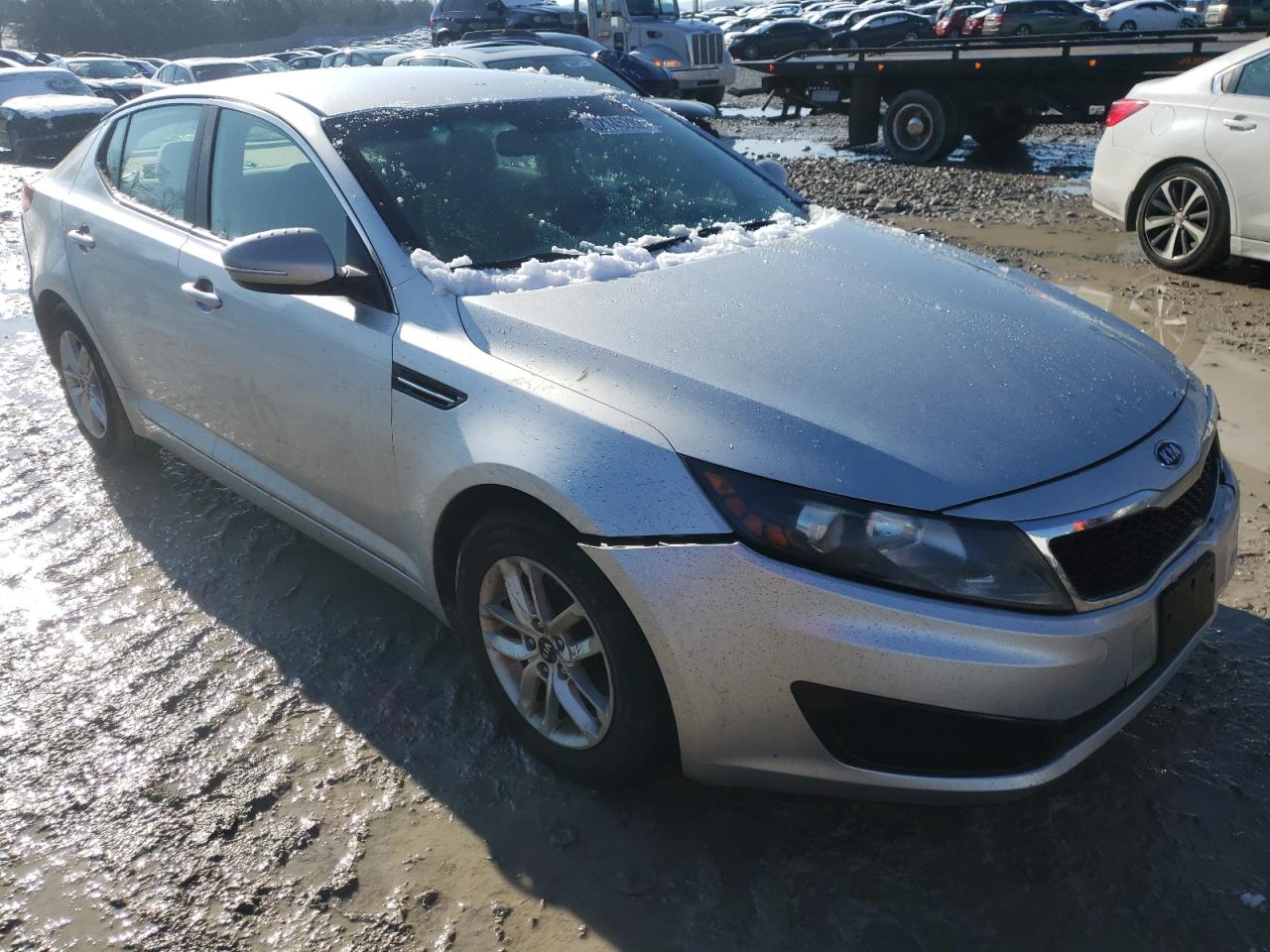 KIA OPTIMA LX 2011 with VIN KNAGM4A79B5171872 - Photo from auction