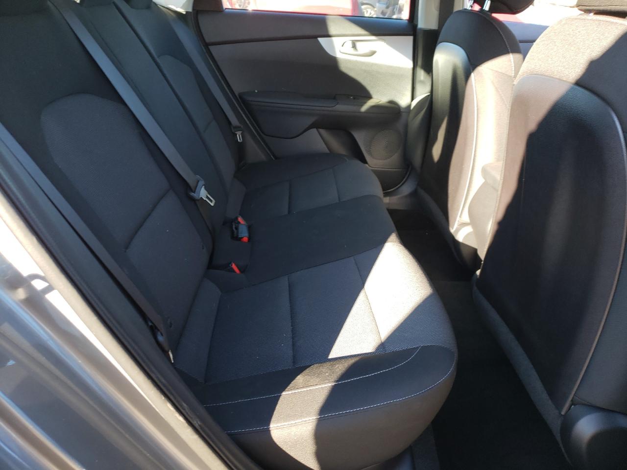 Photo 6 from auction – 2022 KIA FORTE FE with VIN 3KPF24AD1NE430597