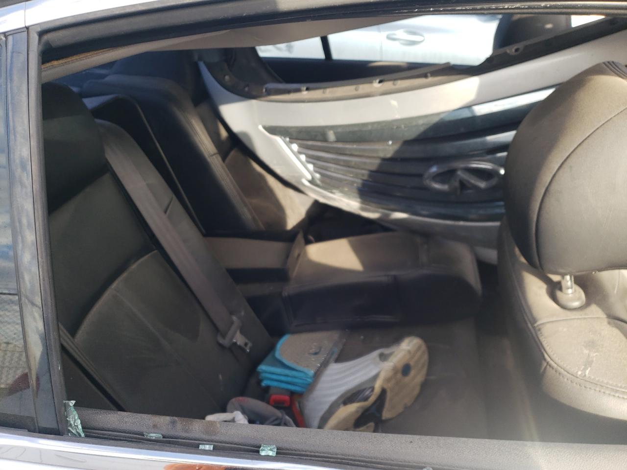 Photo 6 from auction – 2011 INFINITI G37 BASE with VIN JN1CV6AP9BM300308