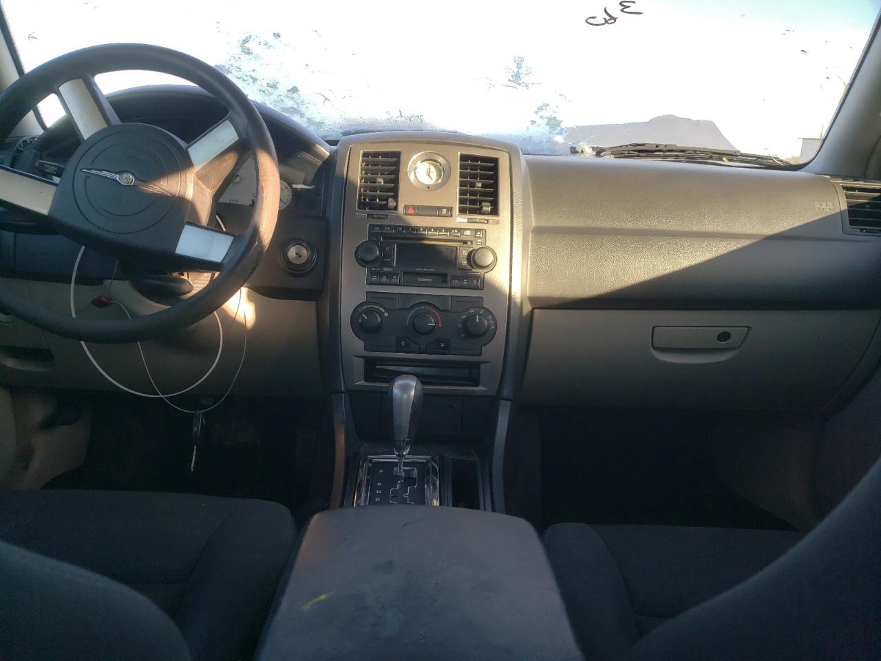 Photo 5 from auction – 2006 CHRYSLER 300 with VIN 2C3LA43R86H445901