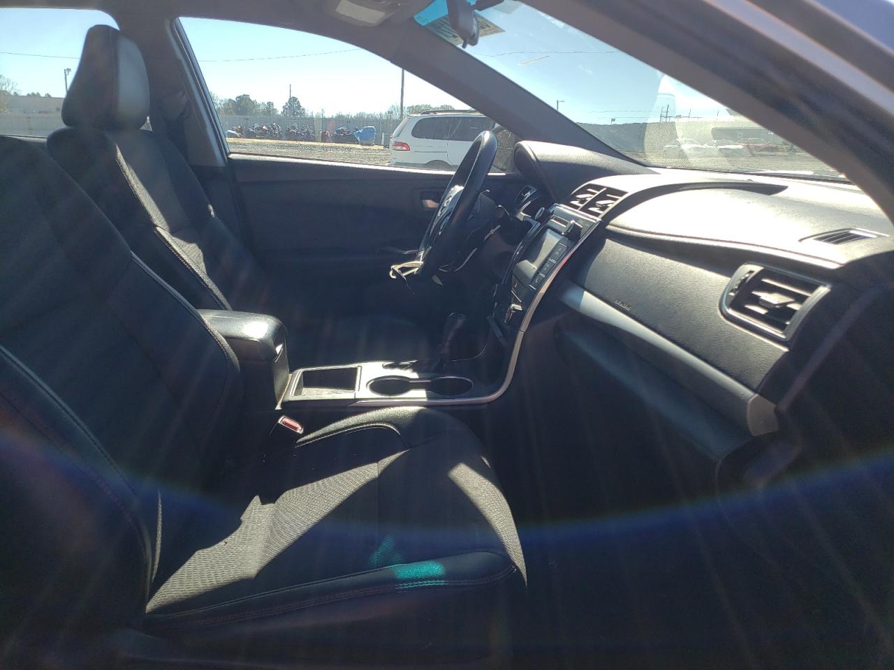 Photo 5 from auction – 2016 TOYOTA CAMRY LE with VIN 4T1BF1FK7GU264434