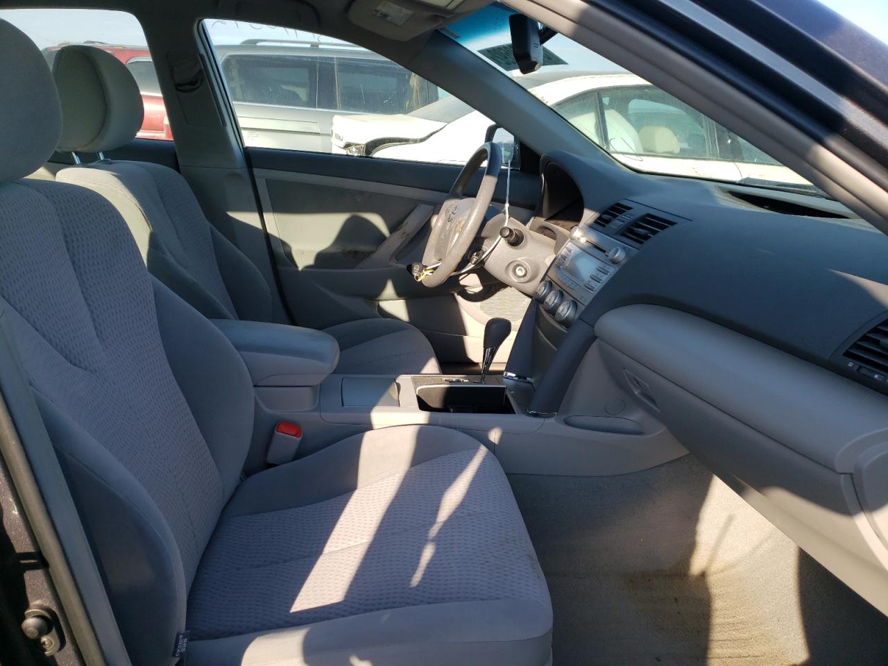 Photo 5 from auction – 2011 TOYOTA CAMRY BASE with VIN 4T4BF3EK2BR154158