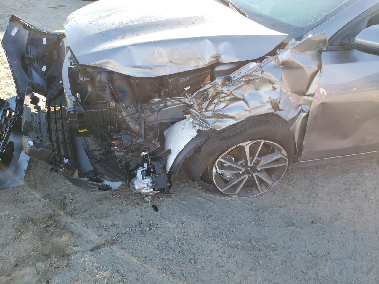 Photo 9 from auction – 2022 KIA FORTE FE with VIN 3KPF24AD1NE430597
