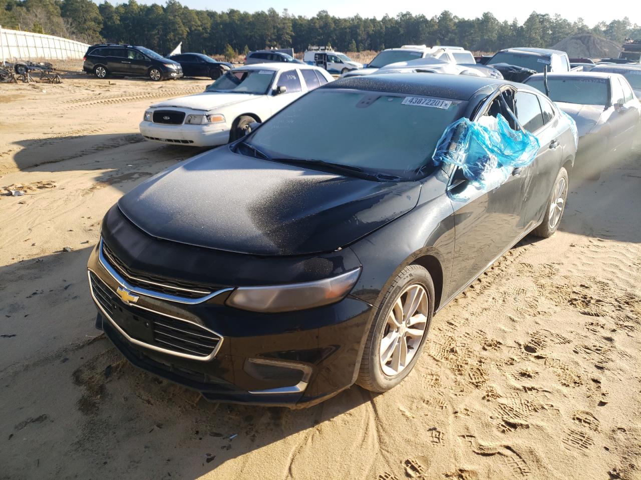 Photo 2 from auction – 2018 CHEVROLET MALIBU LT with VIN 1G1ZD5ST6JF136401