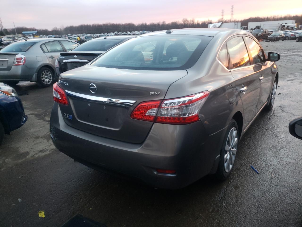Photo 4 from auction – 2015 NISSAN SENTRA S with VIN 3N1AB7AP2FL681215