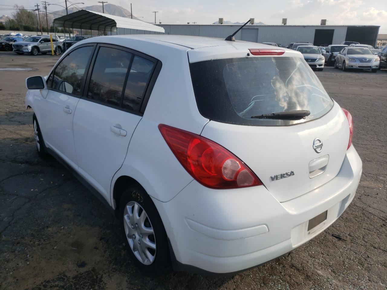 Photo 3 from auction – 2008 NISSAN VERSA S with VIN 3N1BC13EX8L461950