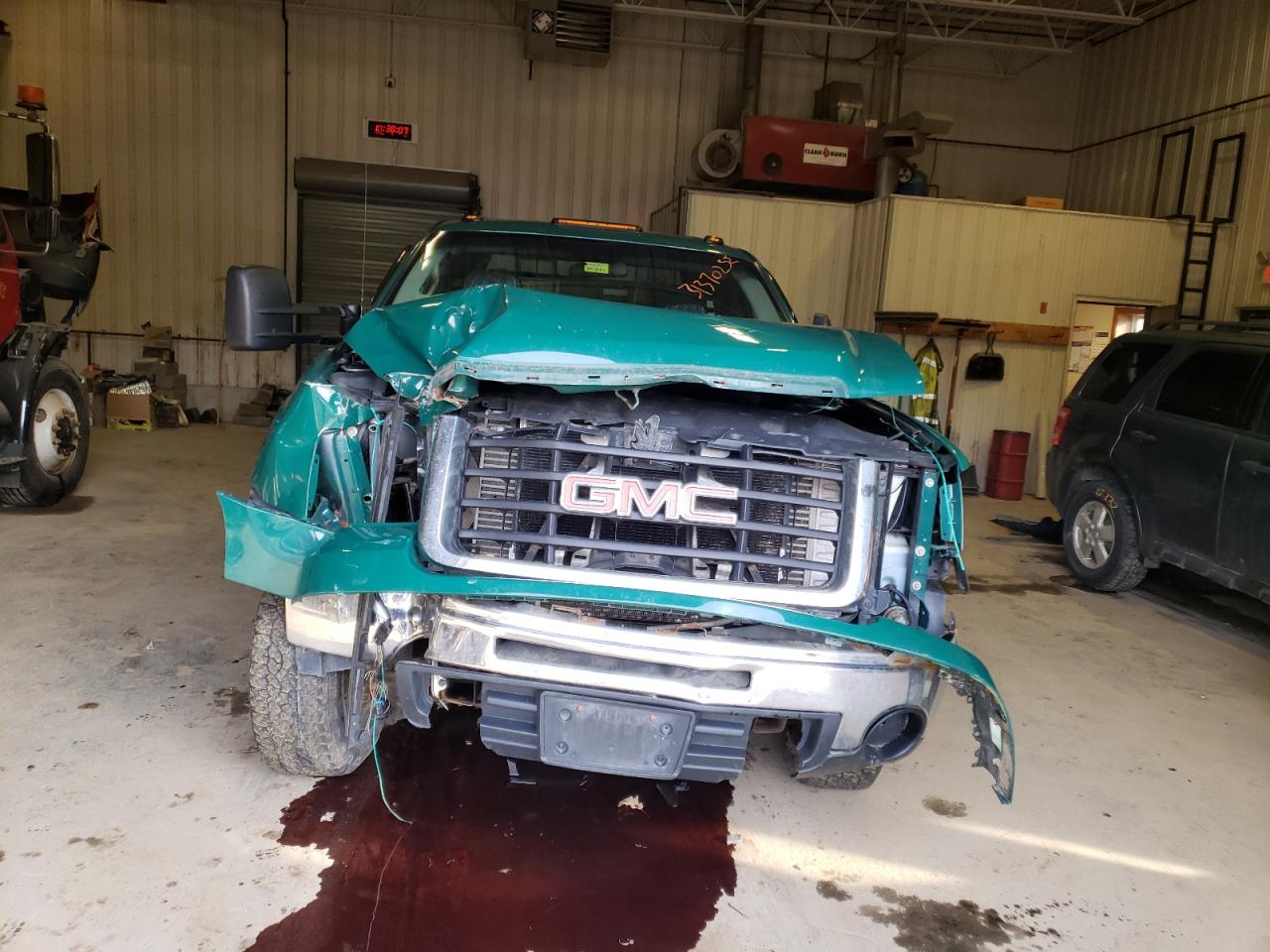 Photo 9 from auction – 2008 GMC SIERRA K35 with VIN 1GTHK34678E216083