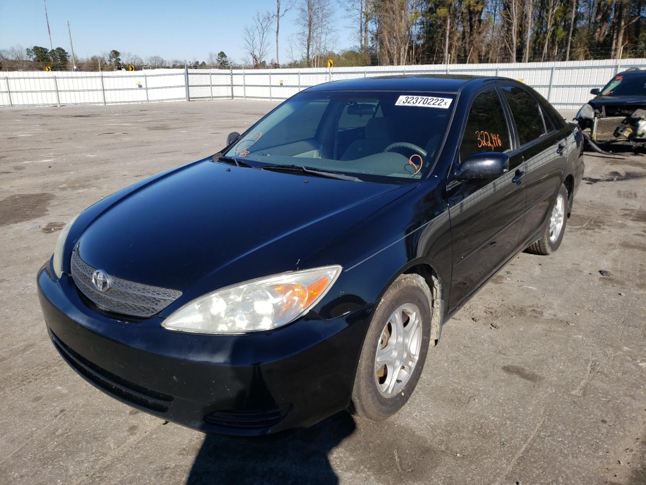 Photo 2 from auction – 2004 TOYOTA CAMRY LE with VIN 4T1BE32K64U358501