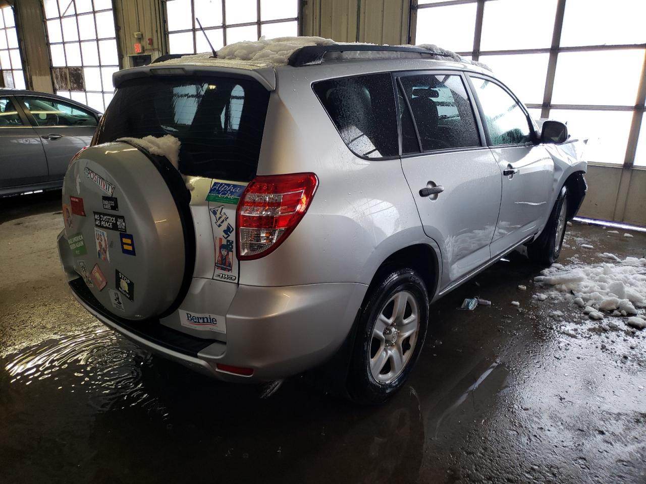Photo 4 from auction – 2010 TOYOTA RAV4 with VIN 2T3BK4DV8AW014175
