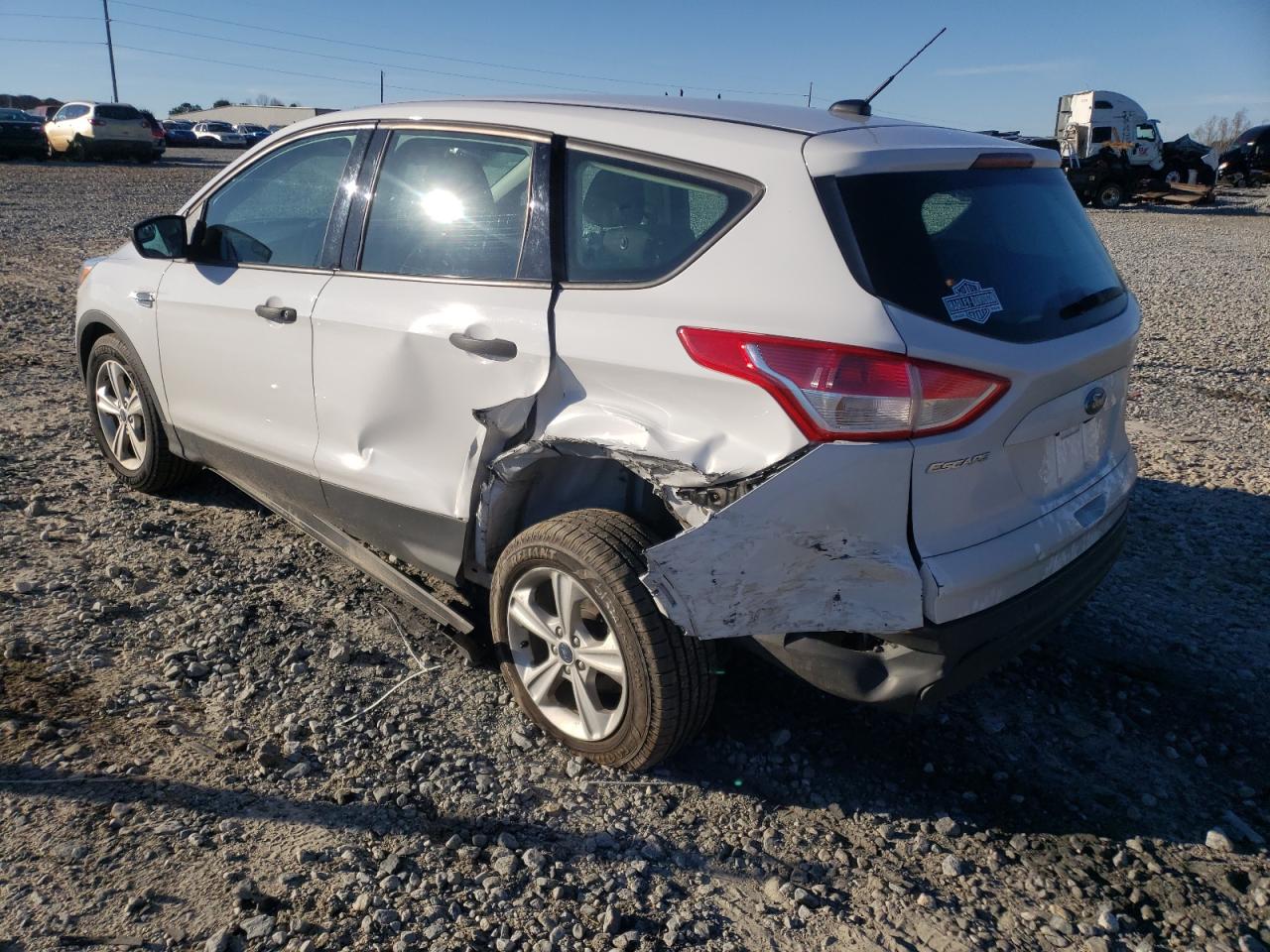 Photo 3 from auction – 2014 FORD ESCAPE S with VIN 1FMCU0F77EUE35258