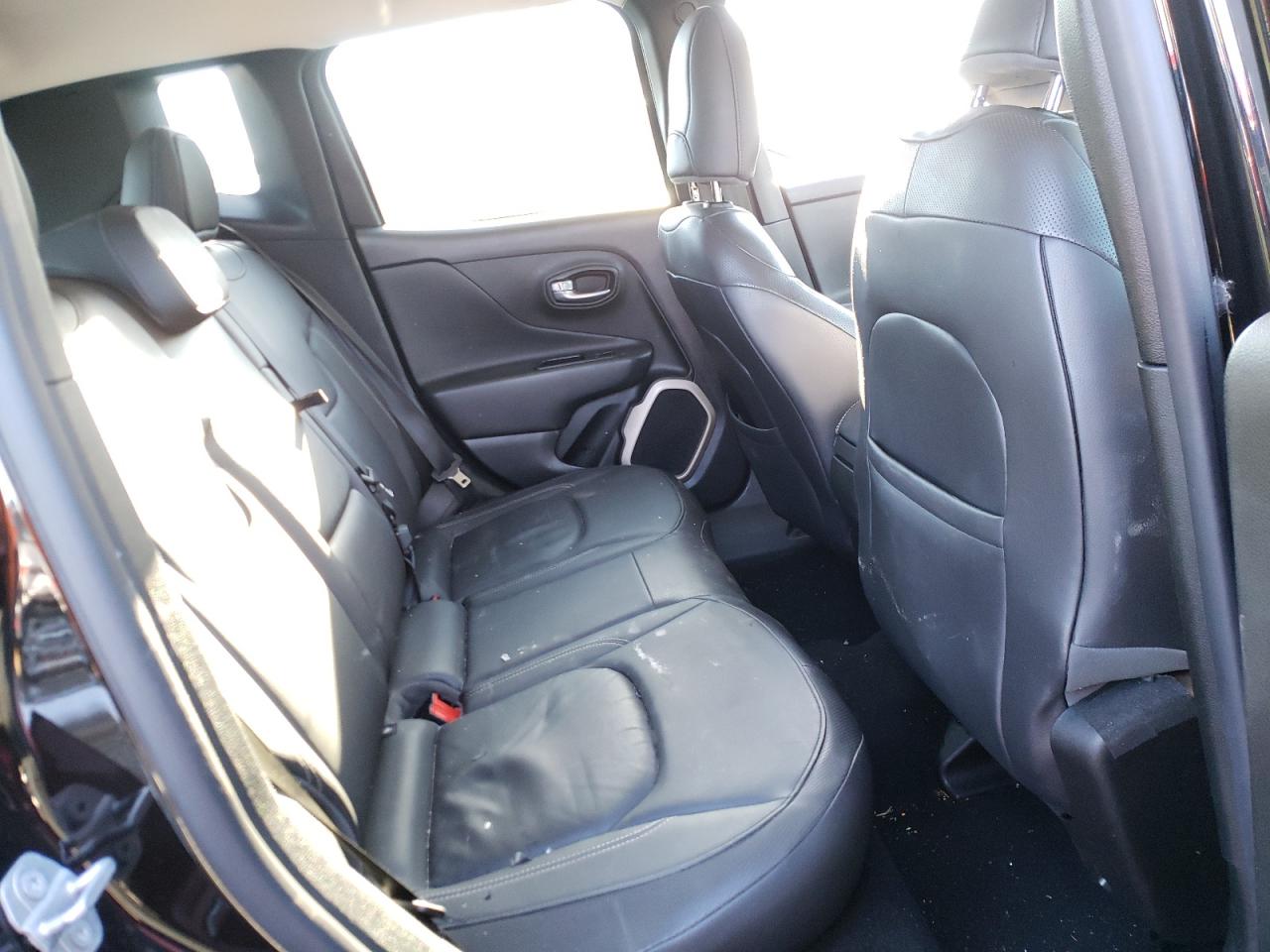 Photo 6 from auction – 2015 JEEP RENEGADE L with VIN ZACCJADT0FPB44798